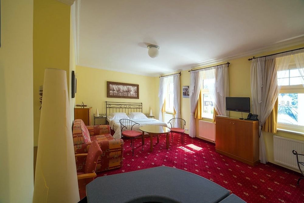 Ferienwohnung Festival Karlsbad Exterior foto
